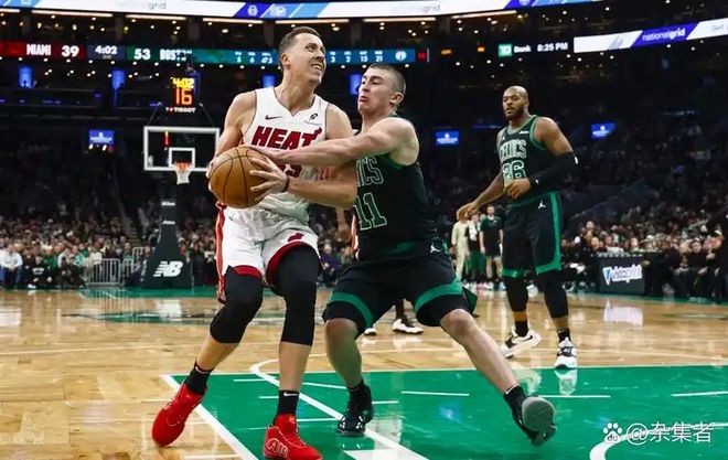 爱游戏中国-关于热火带队取胜！，阿扎伦卡重要时刻败北全场沸腾不已的信息-爱游戏中国