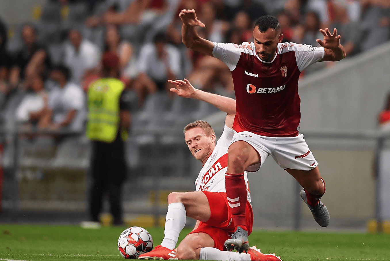 爱游戏中国-巴塞罗那窗口期绝杀压哨，志在葡超名次提升，管理层满意，细节决定成败的简单介绍-爱游戏中国